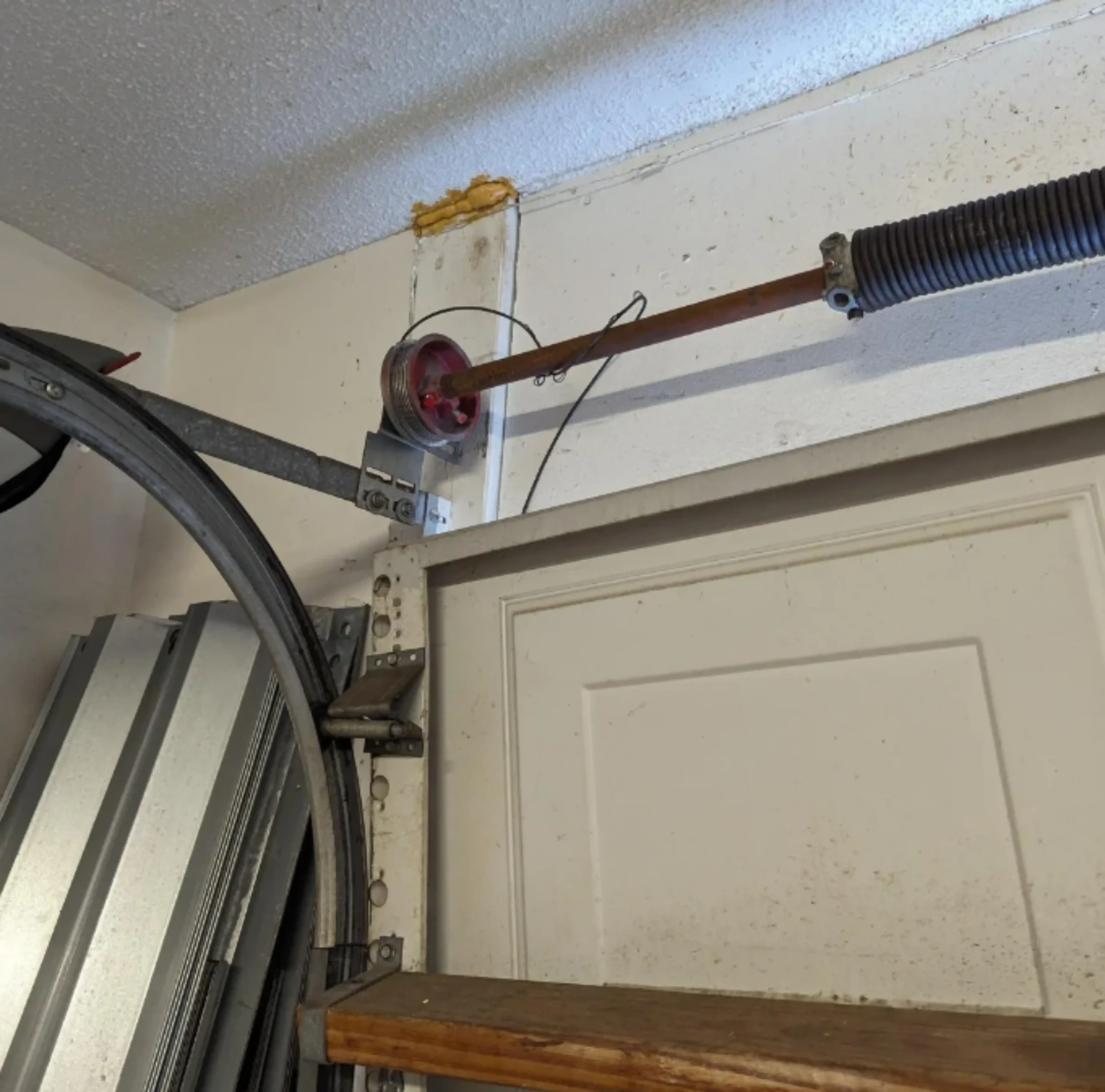 Garage door cable wire repair Miami Gardens FL